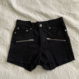 NEW Levis high rise shorts